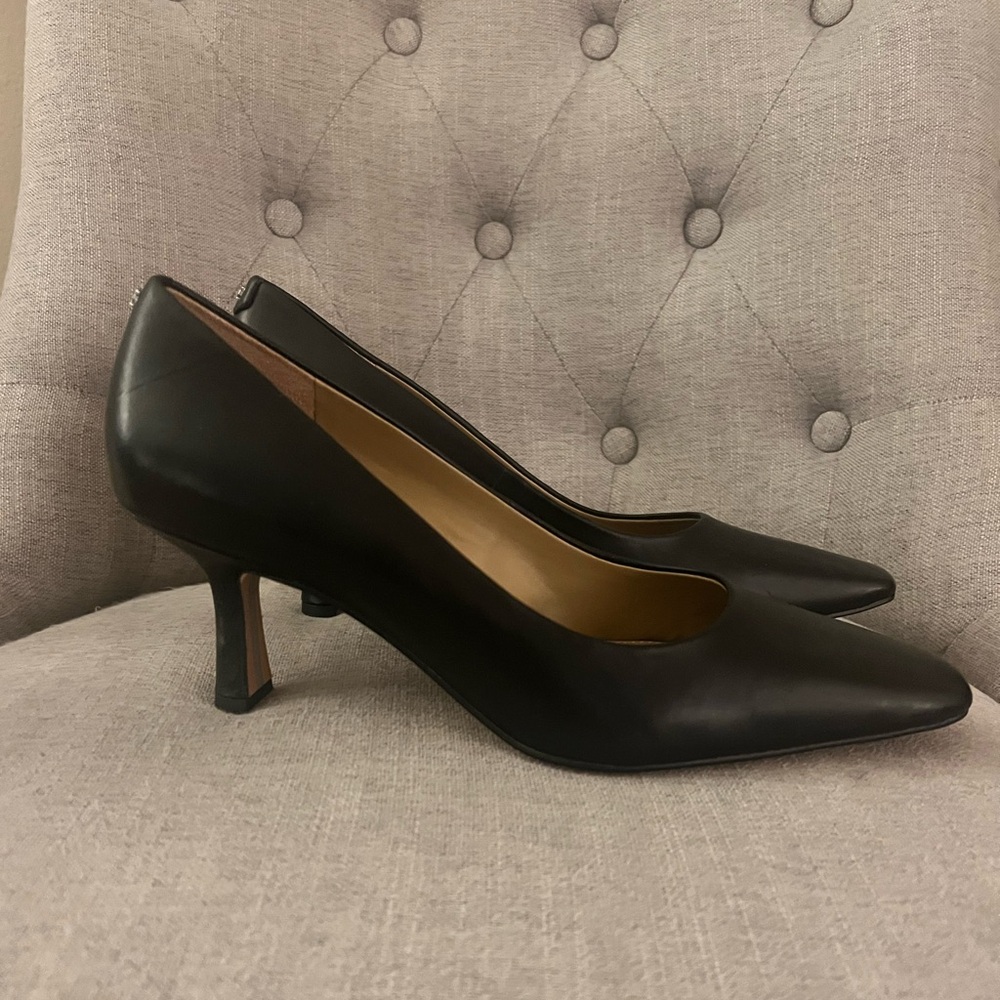 Sam Edelman black pump - size 8 1/2